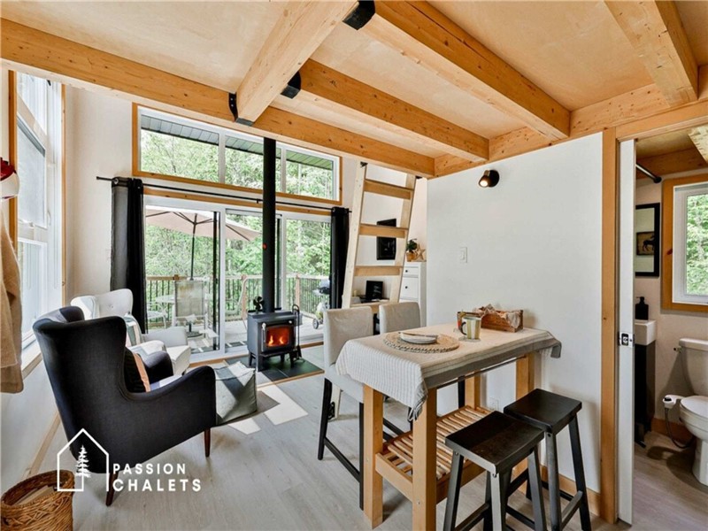 *PASSION CHALETS* | L'ÉTOILÉE TINY HOUSE | ECO-RESPONSIBLE - MODERN - FIREPLACES - NATURE IMMERSION