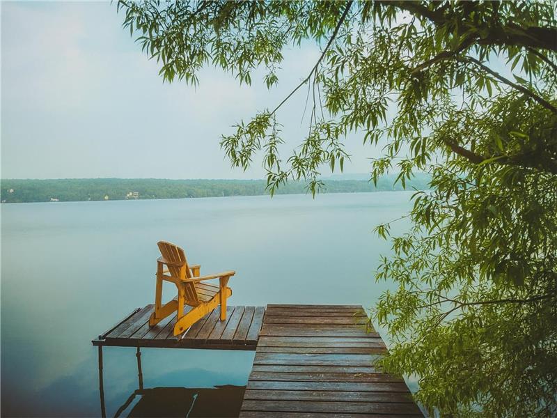 LAKEFRONT COTTAGE – LAKE MAGOG (15 min from Orford)