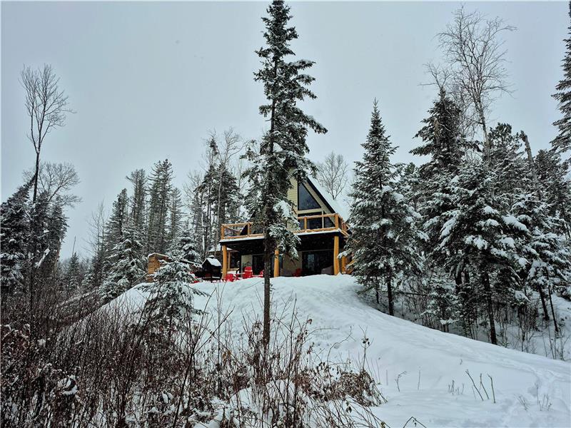 Splendid A-FRAME on the Mekinac River * Breathtaking Views & Tranquility & SPA