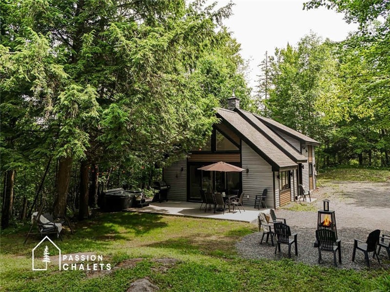 * PASSION CHALETS * | LE CHEVREUIL | SPA - FIREPLACES - BBQ - FULLY EQUIPPED - MODERN - RELAXATION