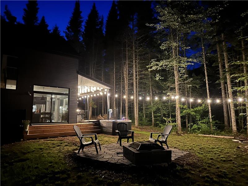 Chalet Le St-Ray - Spa & sauna privés, grand confort en nature à côté de VBN!