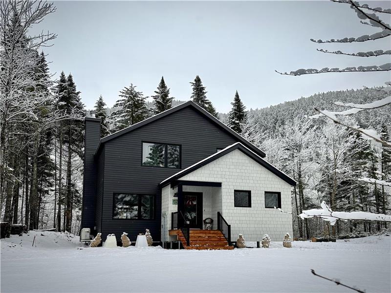 Châle Le St-Ray - Private spa & sauna, cozy in nature, close to VBN!