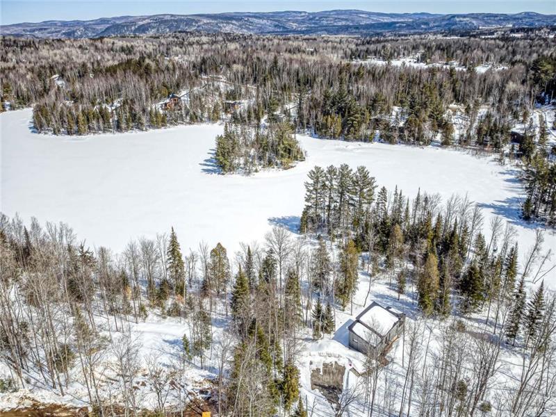 Chalet Utopia on Lake Beaudoin