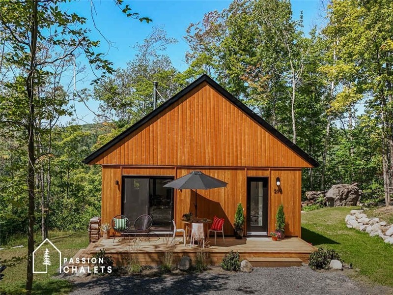 * PASSION CHALETS * | LE SOMMET | LAKE ACCESS - WATERCRAFTS - GAME TABLES - BBQ - FIREPLACES