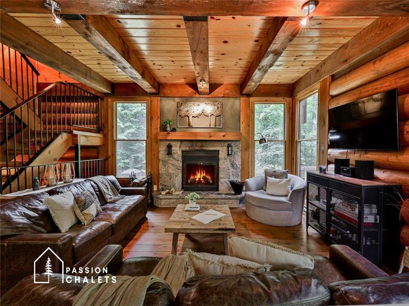 *PASSION CHALETS* | LE WAPITI | LOG CABIN - BEACH & POOL ACCESS - SPA - FIREPLACES - FOOSBALLL - BBQ