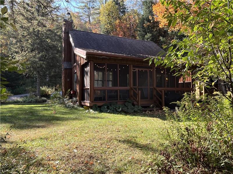 Le Grizzly - Chalet bord de l'eau, spa, foyer