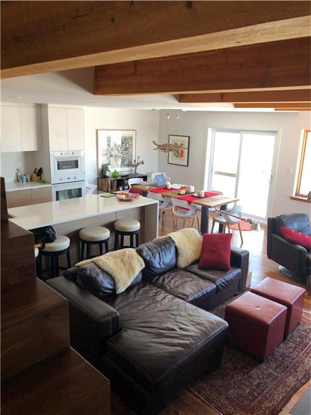 Renovated Lakefront Chalet | Spectacular Views | Peaceful Summer