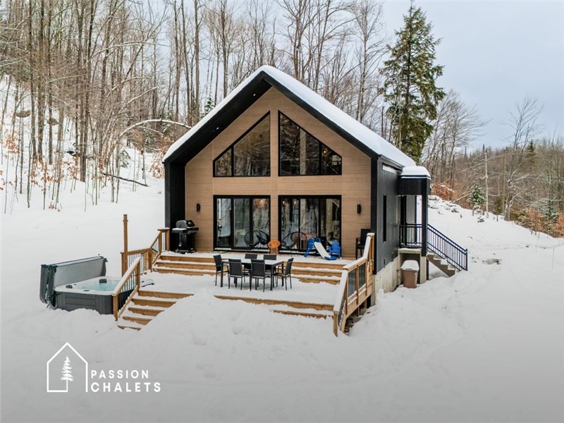 * PASSION CHALETS * | LE HUBERT | SCANDINAVIAN - NATURE - SPA - BBQ - FIREPLACES - SMART TV - CABLE