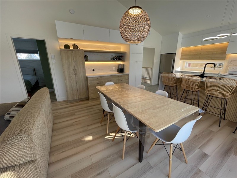 L'Estacade | Lakefront & Private Beach