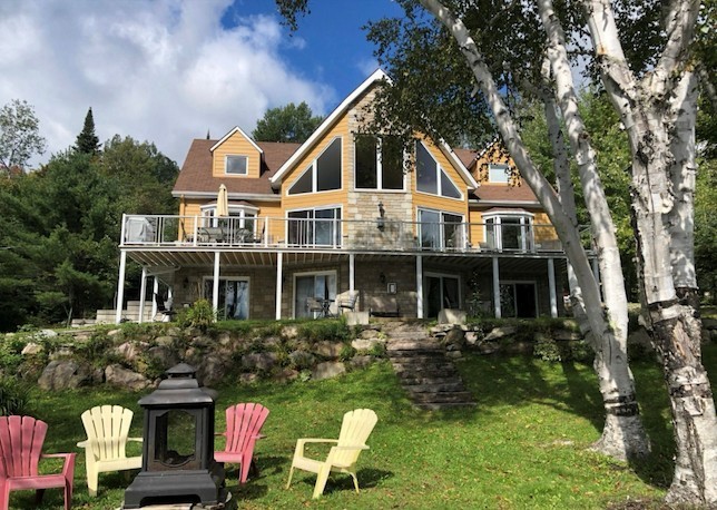 Chalet de prestige au bord du Lac Chaud — La Macaza
