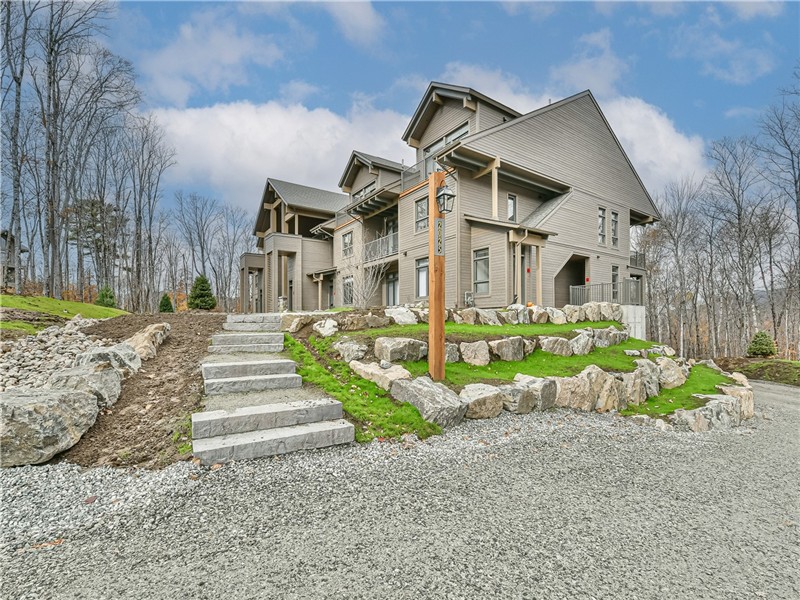 New ! Verbier Islande 203 | 5 Bedrooms/ Spa Pavillon | View | Tremblant Living
