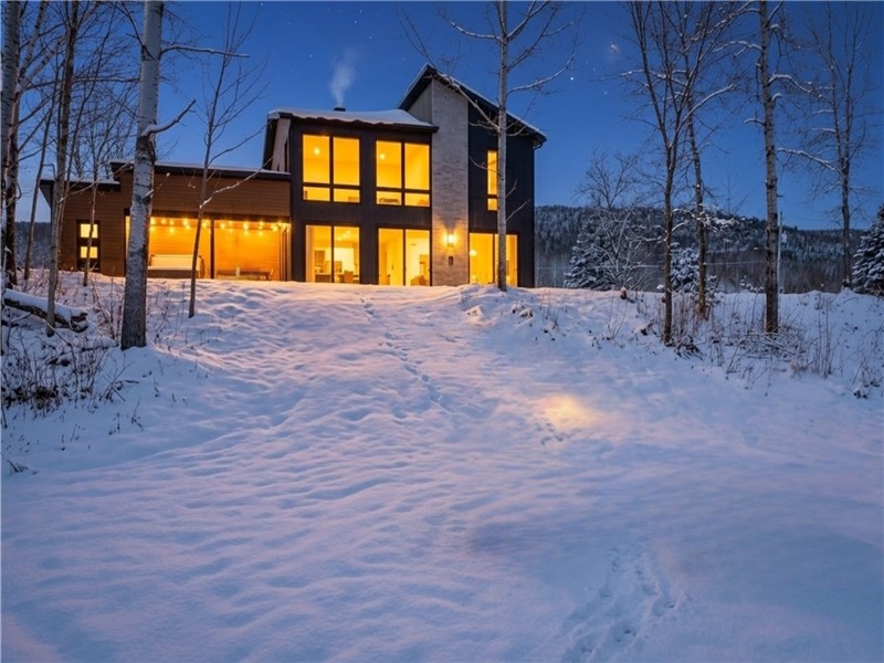 * PASSION CHALETS * | LE PANORAMIQUE | SPA - RIVERFRONT - DOCK - WATERCRAFTS - BBQ - FIREPLACES