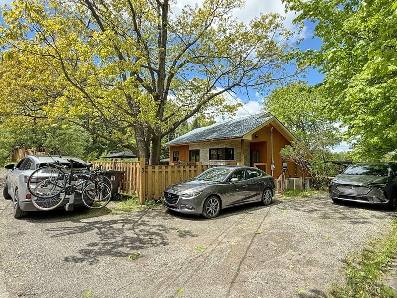 La Maison sous le Grand Chêne – Chalet familial au cœur des Laurentides