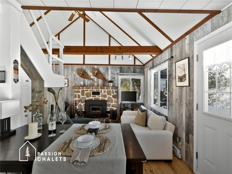 * PASSION CHALETS * | LA PARENTHÈSE DU NORD | BORD DE LAC - QUAI PRIVÉ - EMBARCATION - FOYER - BBQ