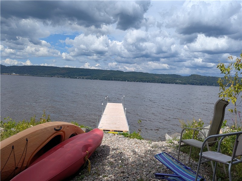 Chalet riverain pittoresque – Vue panoramique