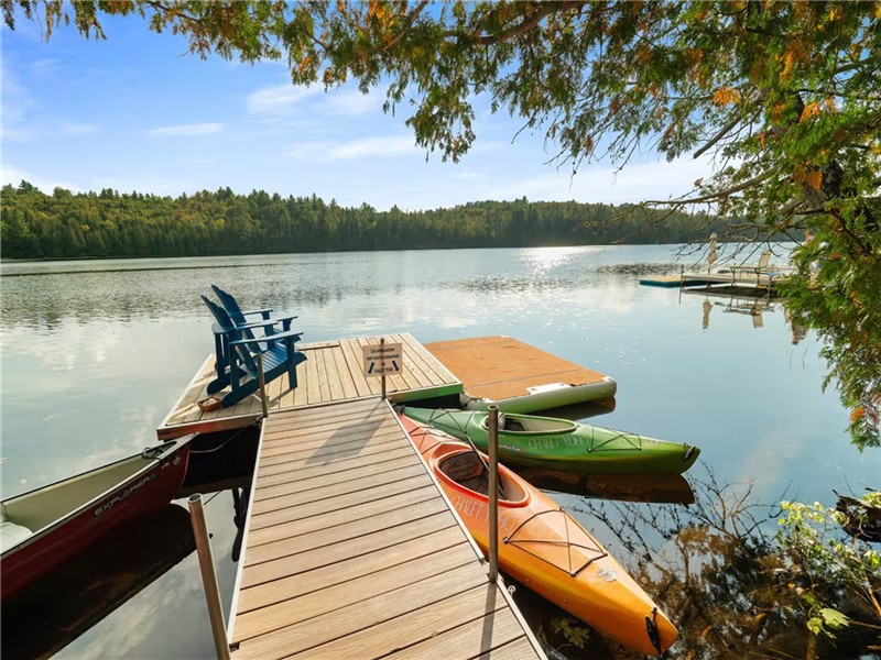 * PASSION CHALETS * | CHALET YOHO | SPA - LAKE ACCESS - DOCK - WATERCRAFTS - BILLARDS - FIREPLACE