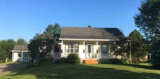 Maison familiale prêt de la rivière Bonaventure