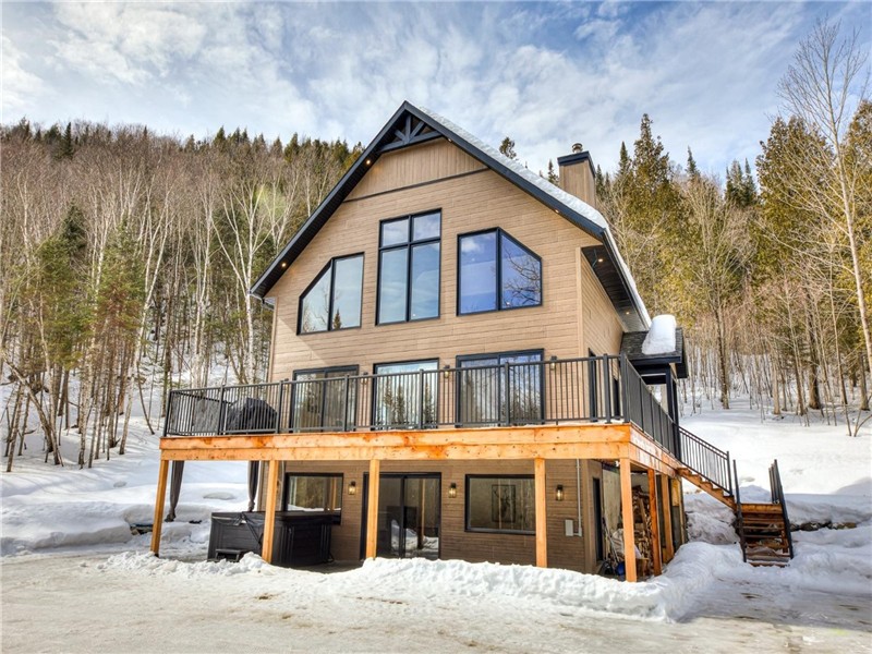 Chalet au pied du mont | Spa • Lac privé • Bois • Montagne