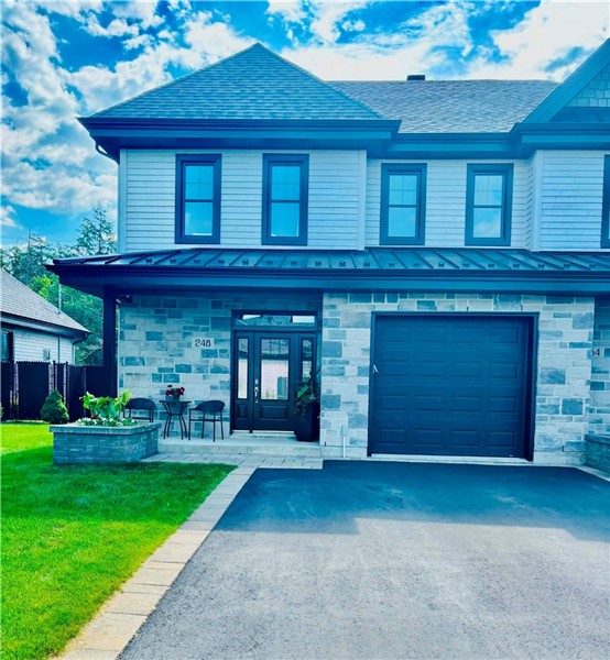 Maison de ville haut de gamme Bromont
