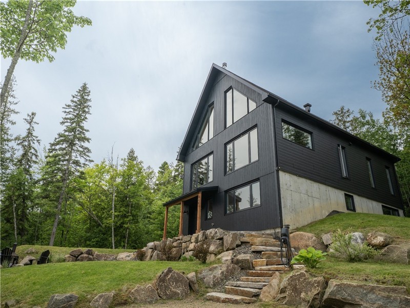 Spa, Pool Table & Nature | Shack Saison