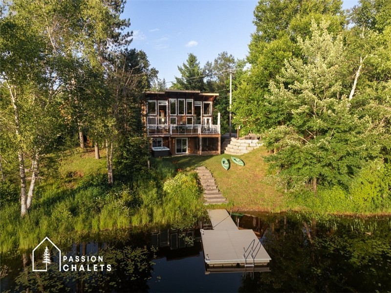 * PASSION CHALETS * | LE MAGIL | BORD DE LAC - QUAI - KAYAKS - SPA - SAUNA - BBQ - FOYERS - BORNE VE
