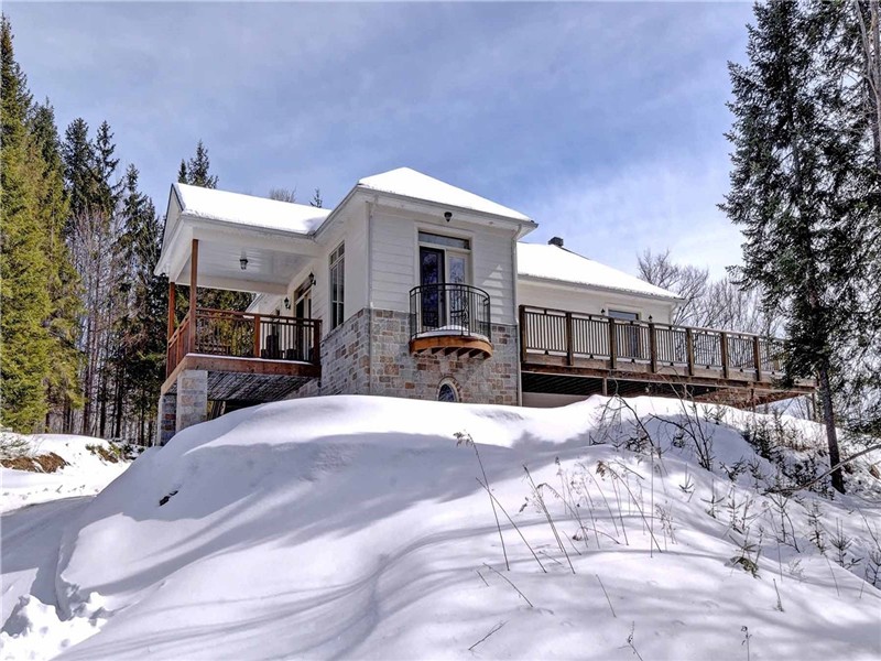 La Muse du Lac | Location long terme: Accès partagé au Lac Supérieur & vue versant Nord de Tremblant