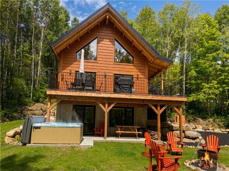 *PASSION CHALETS* | PERSÉIDES | SPA - LAKE ACCESS - KAYAKS - BBQ - FIREPLACES - BILLARD - PING-PONG