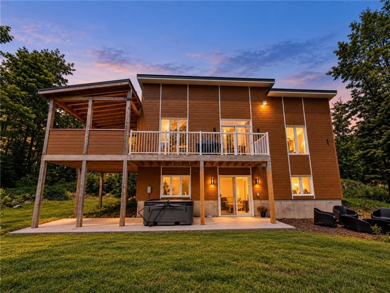 Le Chalet Grewal, Spa, foyer et Nature!
