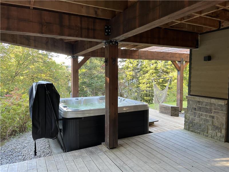 The Creek Lodge, SPA, Fireplace