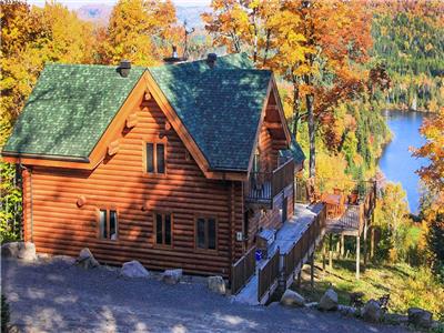 Martine Cottage Shared access to Lake Rougeaud
