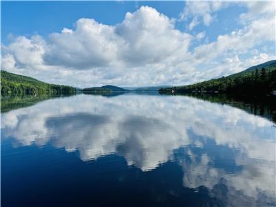 Cottage on Lake Archambault, St-Donat