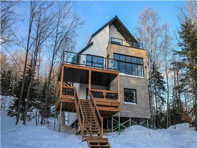 Iko- Cottage in Charlevoix complete with a spa and a view - Professional rental & cleaning team