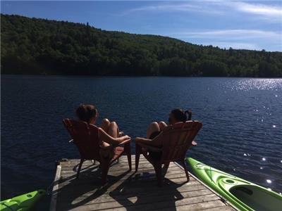 Chalet tranquille entirement  quip,  quai priv, nature et activits 4 saisons