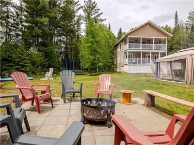 Chalet Isabelle sur le bord de la rivire rouge