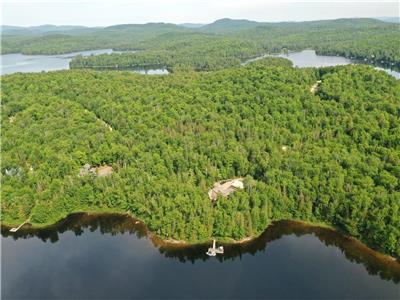 Luxury / Privacy - All amenities on a pristine lake surrounded by forest