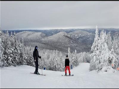 TREMBLANT skiing,JACCUZI, FIREPLACE, ACCESS TO THE LAKE AND RIVER