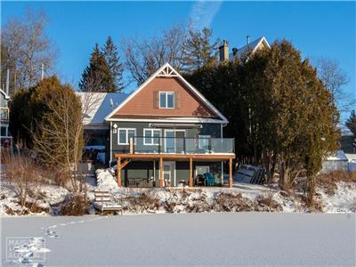 Au Versant de la Baie