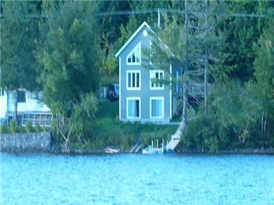 Chalet Lac Wallace Pond