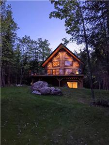 La Renardire - Lakefront cottage on Gagnon Lake