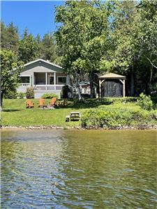 Honrelax, lac missionnaire, Mauricie, bord de l'eau