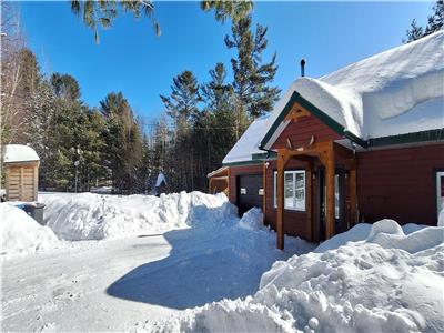 La Cache des Monts - Avec Spa - bord par la rivire du loup