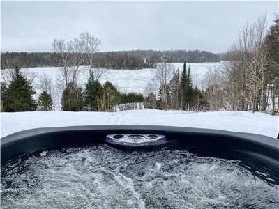 Waterfront Lac Lesage Perfect Sunsets Clean Lake  SPA Arcade Ping Pong Foosball Basketball