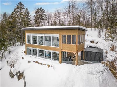 CAP-DE-ROCHE | Cottage for rent with spa in Lanaudiere