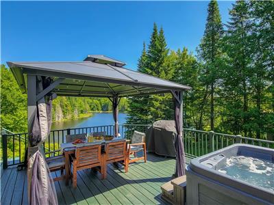 Chalet du coeur + Hot tub and lake view
