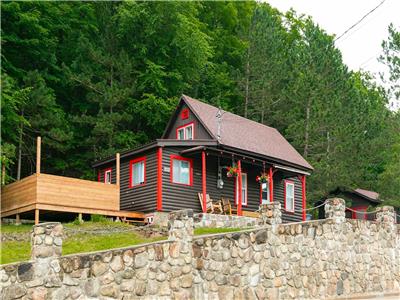 Charming chalet in the heart of the village