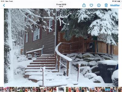 Cottage to rent  bromont 3 minutes from sky hill. With spa