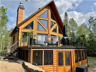 Luxurious Chalet le Boreal 131 - Spa / Pool table / Fireplaces / waterside