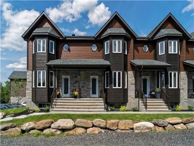 Town House Bromont, 4 bedrooms, 2 bathrooms