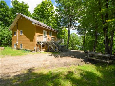 Beautiful 4 season cottage for sale on Spring Fed Lake - 3 bedrooms, 2 bathrooms, open concept
