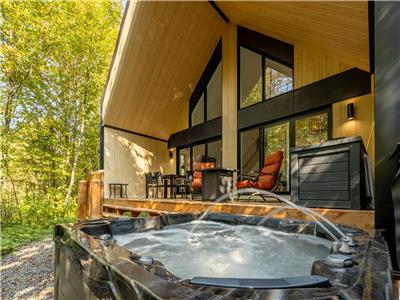 La VILLA des LUCIOLES & SPA - Luxe accessible et tranquillit  30 min de Qubec